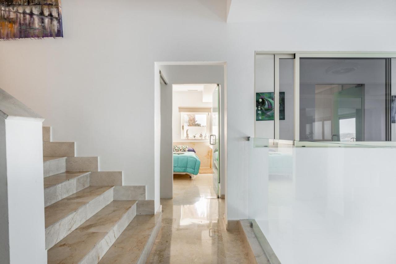 Exclusive Seafront Villa,Private Pool,Gym,Bbq El Toro  Εξωτερικό φωτογραφία